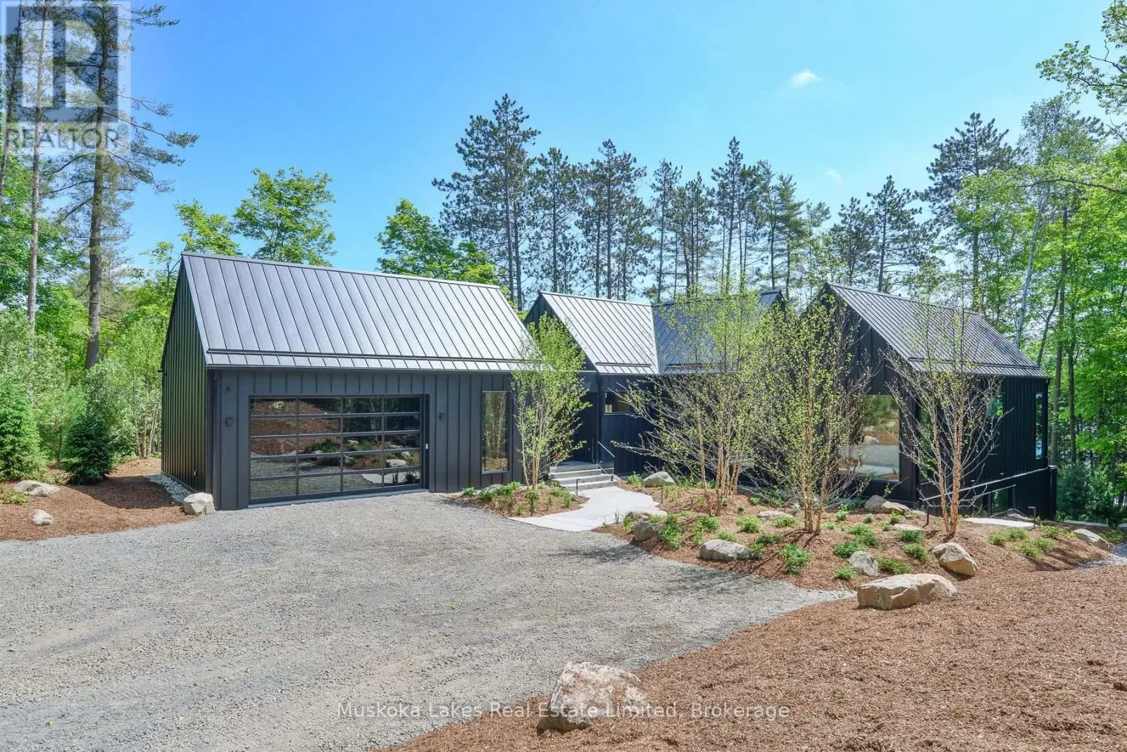 Unit 1 - 1074 Woodington Road, Muskoka Lakes (Medora)